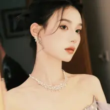 華やかな星雲デザインネックレス【上品な女性用・ロックボーン・ピアス付き】（セットアップ対応）