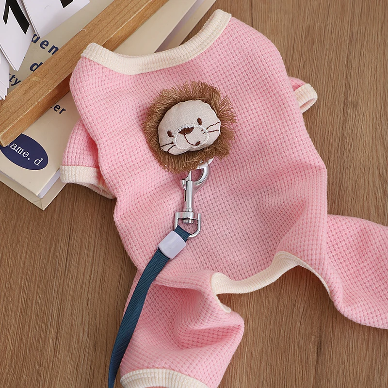 初めて犬を飼うなら、どんな服が一番心を和らげるの？