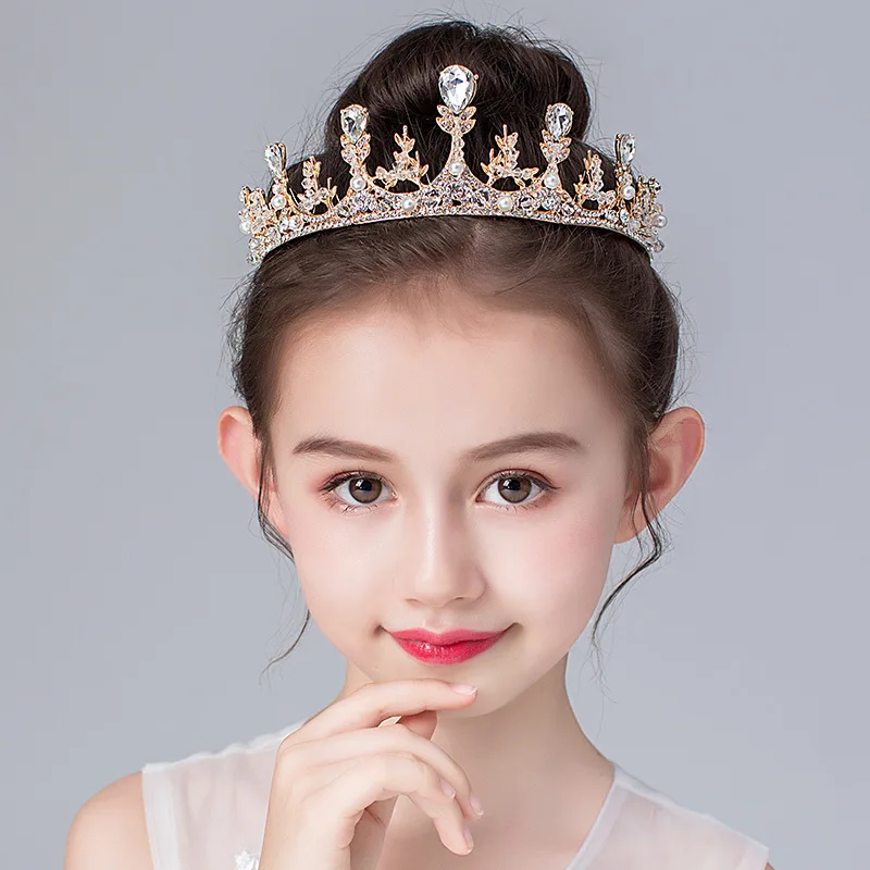 5歳の誕生日プレゼントに何がいい？ジュエル付きクラウンヘアアクセサリーがおすすめの理由とは？