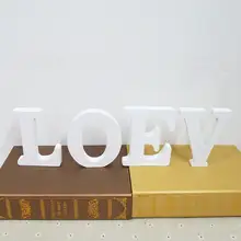 クリスマスの木製アルファベット飾り【お祝いのメッセージ・欧風デザイン】