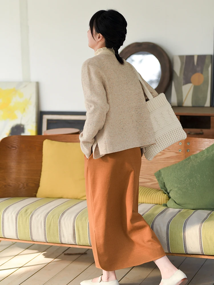 50's fashion と vintage が融合した、今こそ着るべき中長めのニットスカートは？
