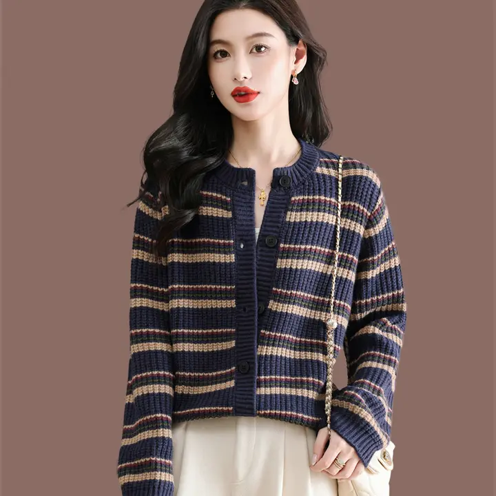 ストライプ柄のウールニットカーディガン【フィット・厚手・女性用】