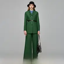 オリジナルデザインの女性用上着【スタイリッシュ・スリムフィット・秋用】（セットアップ対応）
