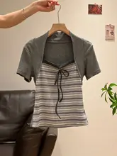 グレーのストライプデザインのリボン付き短袖Tシャツ【フィット感・女性用・夏用】（セットアップ対応）