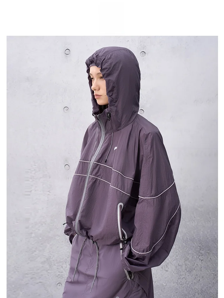 濡れてもいい服：半圆オリジナルデザイン女性用薄手パーカーの実用性と使用シーン