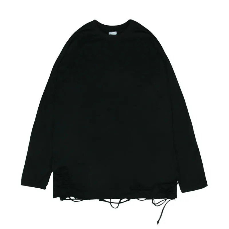 オーバーサイズのTシャツでかすぎたって大丈夫？重ね着に合うダメージデザインの選び方