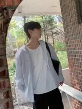 シンプルなデザインのメンズ半袖Tシャツ【フィット・大きめのクルーネック・夏用】