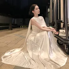 エレガントなバックスリットデザインのロングドレス【フレンチスタイル・バタフライリボン付き・婚礼・パーティー用】