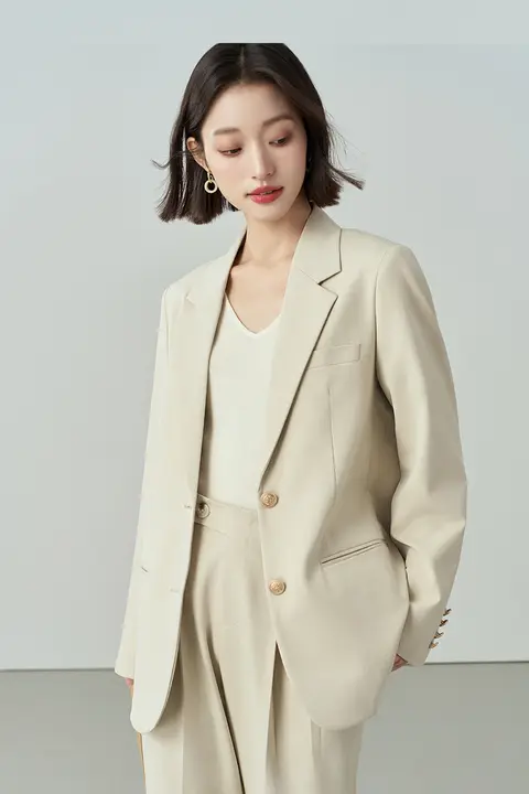 洗練されたデザイン！冬用女子ビジネスジャケット【高級感ある小西装・職業用】（セットアップ対応）
