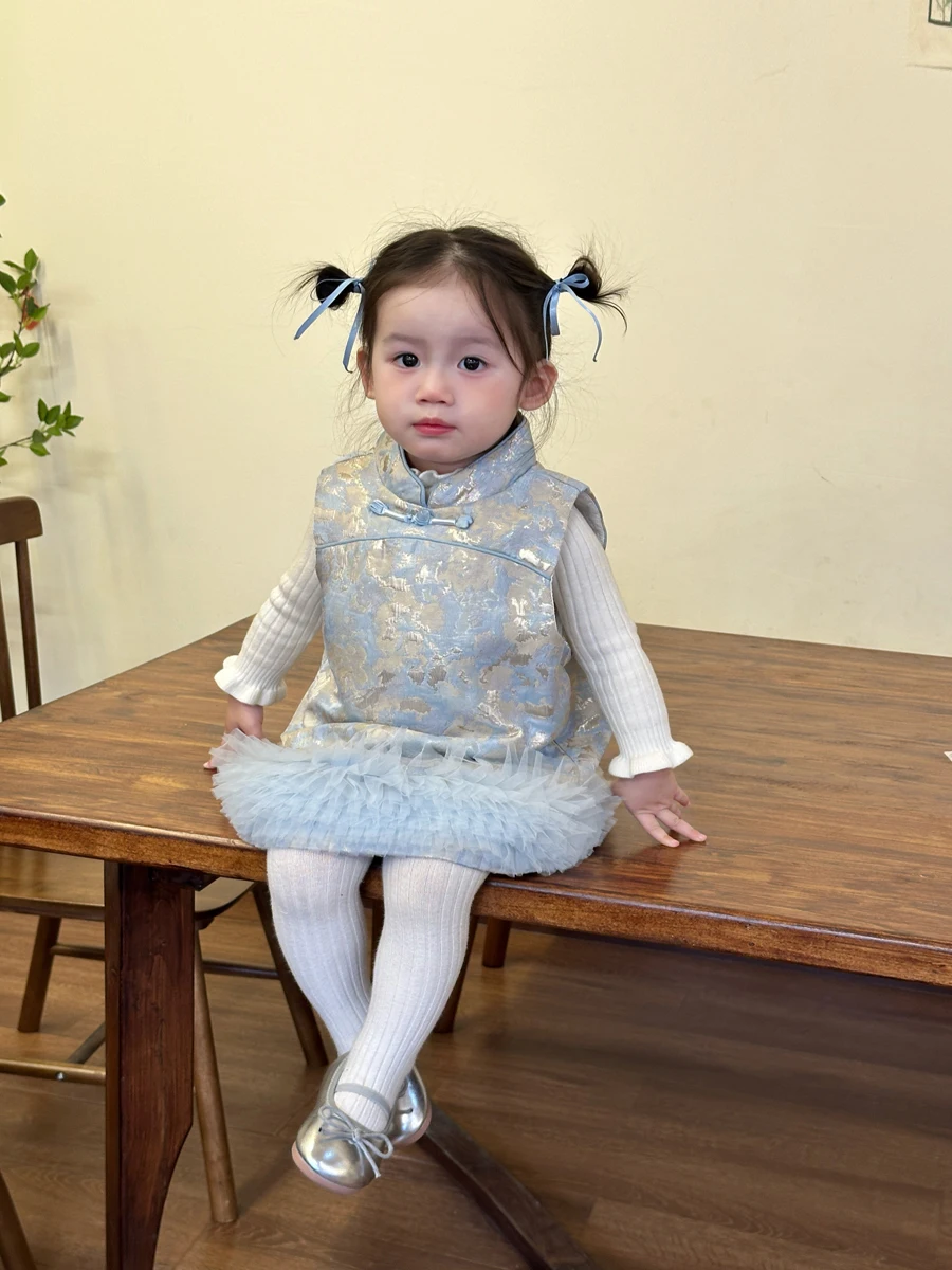 女の子用漢服風ドレス：冬季に適した綿入れデザインと記念日向けの着こなし