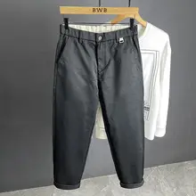 グレーのカジュアルパンツ【秋用・フィット・ストレートレッグ】