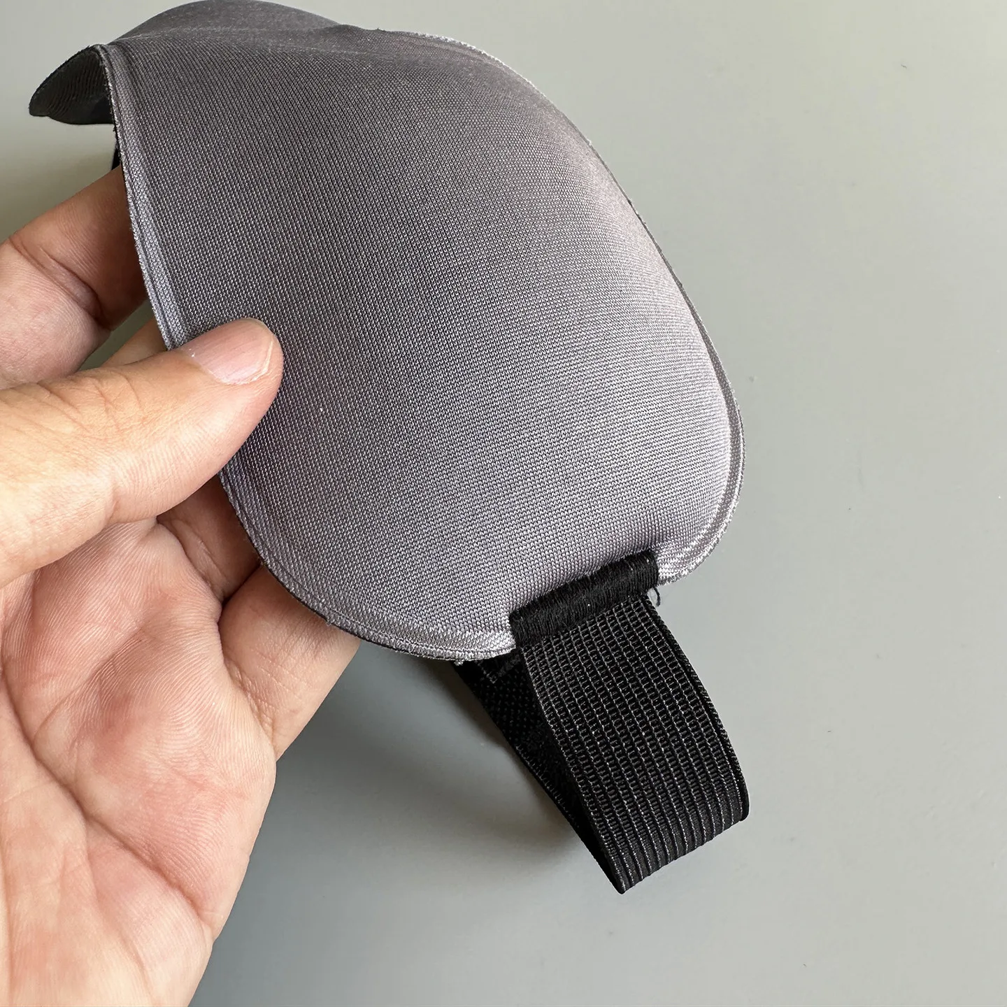 立体3D遮光アイマスク：パソコン目の疲れ予防に最適な加厚タイプの実用性解析