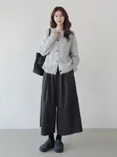 グレーのラムウールワイドパンツ【カジュアル・ゆったり・九分丈・小柄向け】（セットアップ対応）