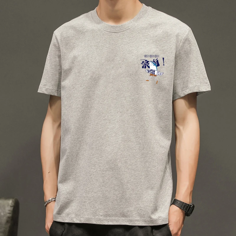 ネイビーTシャツ メンズ：夏の日常着に最適なコットンプリントTシャツの選び方