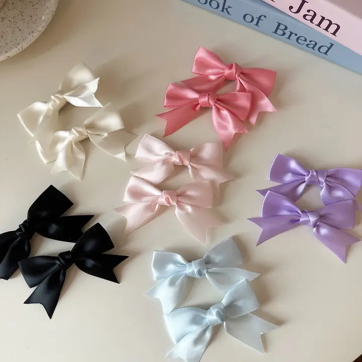 かわいいサテンリボンヘアクリップ【両サイド用・ツインテール対応・女の子用】
