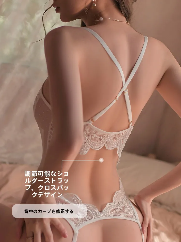 missha と エルガ どちらが良い？レースキャミソールオールインワンパジャマが解決する、春の着こなしの悩みとは
