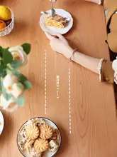 北欧スタイルの無垢材ダイニングテーブル【チェリーとオーク・長方形・シンプルデザイン】