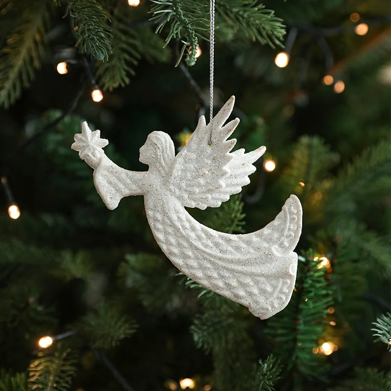 白色の異形飾り 金粉の天使の翼 クリスマスツリー用掛け飾りの実用性とデザイン特性