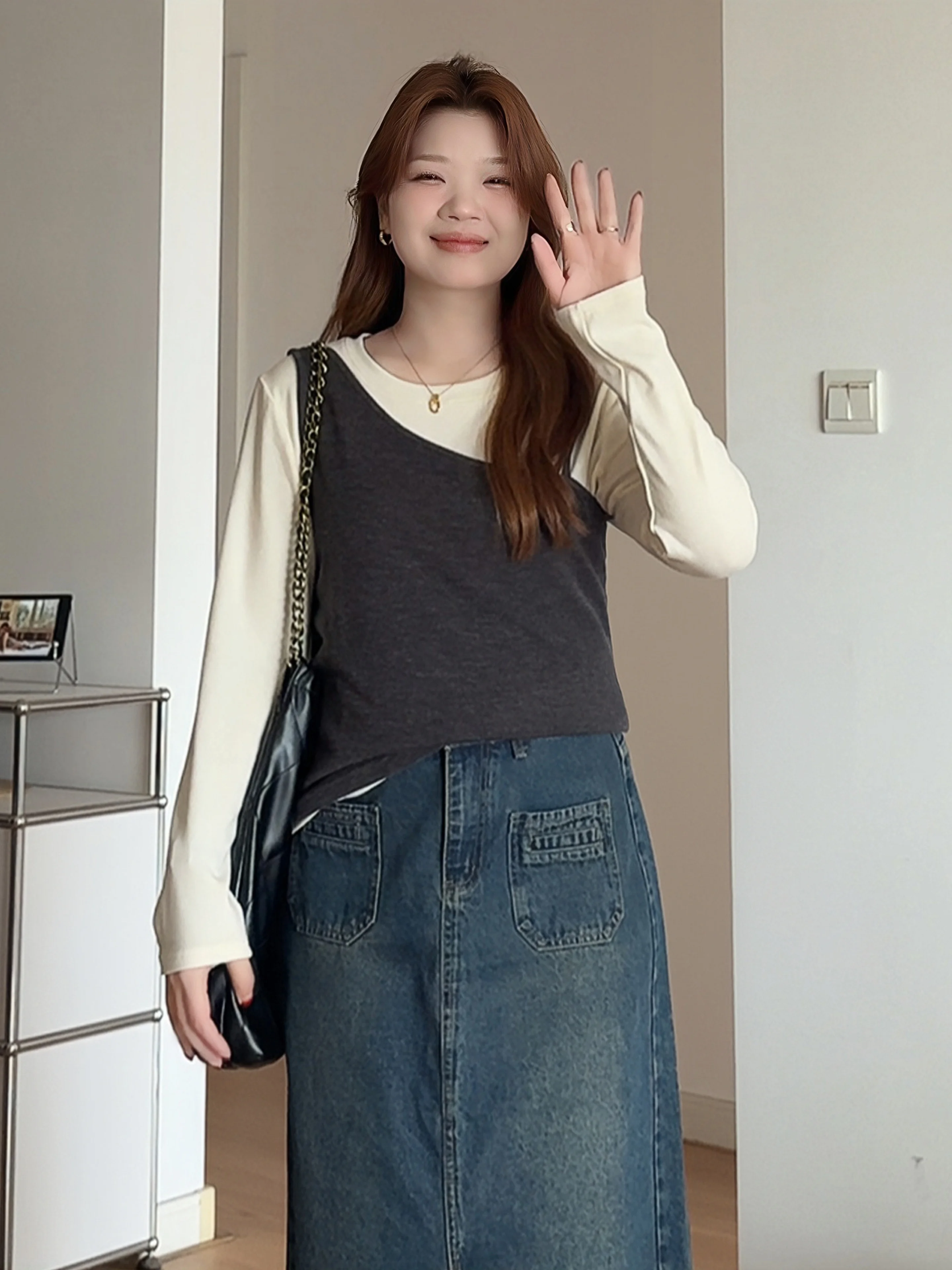 不規則マカシン長袖Tシャツ：女子にぴったりのカッコイイデザインと実用性