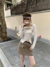 黒のフィット長袖トップス【肩出しデザイン・レース編み・秋用】