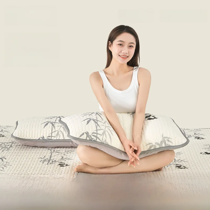 睡眠博士パンダデザイン冷感マット：寝違え予防に最適な夏用床席の実用性解析