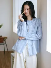 花柄刺繍バンド付きダブルレイヤー フリル 円形ネック長袖シャツ【ブルー・秋用・フレンチスタイル】