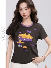 ユニークな刺繍が魅力の丸首Tシャツ