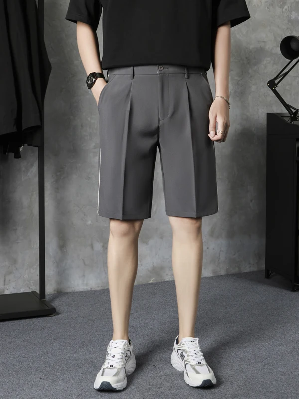 40代の夏に着る短パンコーデは、黒短パンが一番？