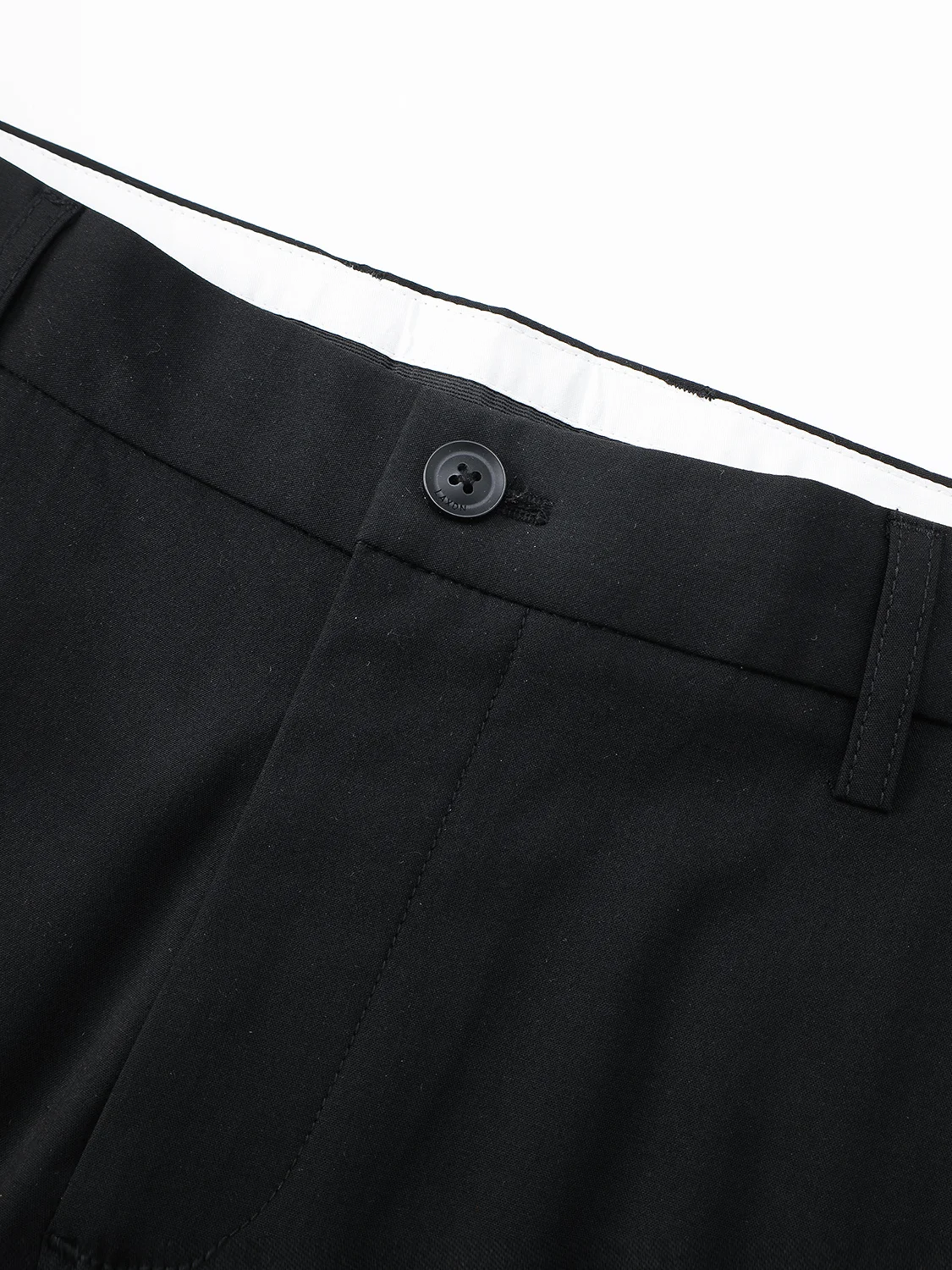 セミフォーマル 大学生 男 どんな服装がおすすめ？快適でスタイリッシュな1着で解決する