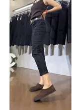 黒のストレートデニムパンツ【極上の柔らかさ・トレンドデザイン・九分丈】