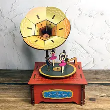手作りの回転式音楽ボックス【防塵カバー付き・誕生日プレゼントに最適】