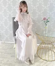 可愛らしいリボン付きレースデザインのウエスト絞りチュールワンピース