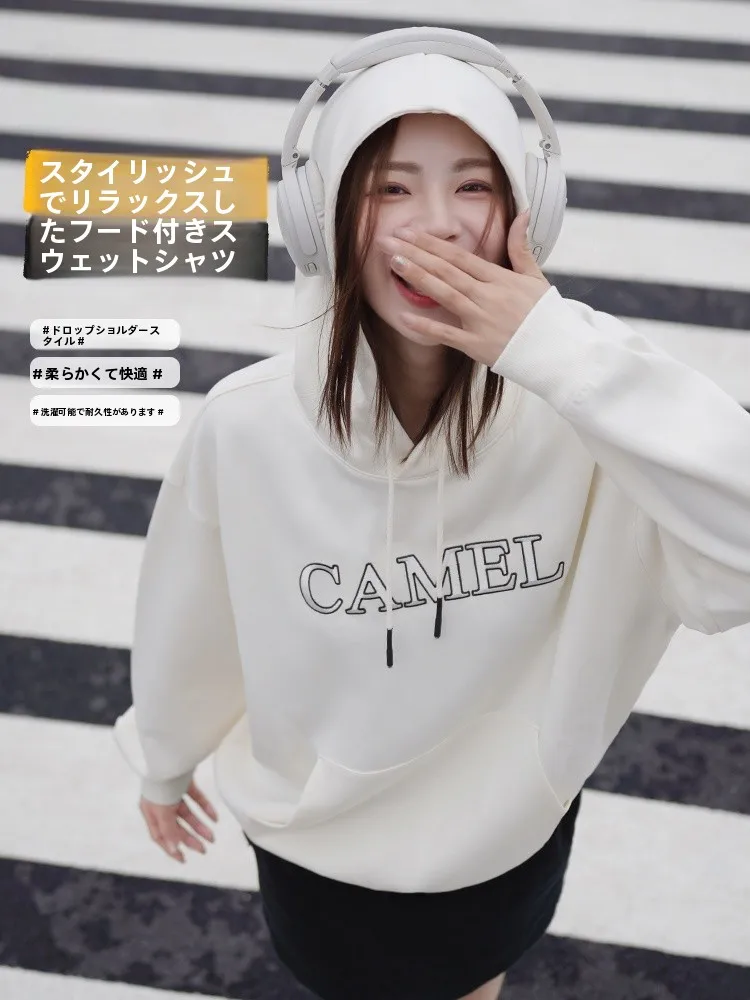 Camber スウェット：男女共用の通勤風連帽スウェットの実用性と性能解析