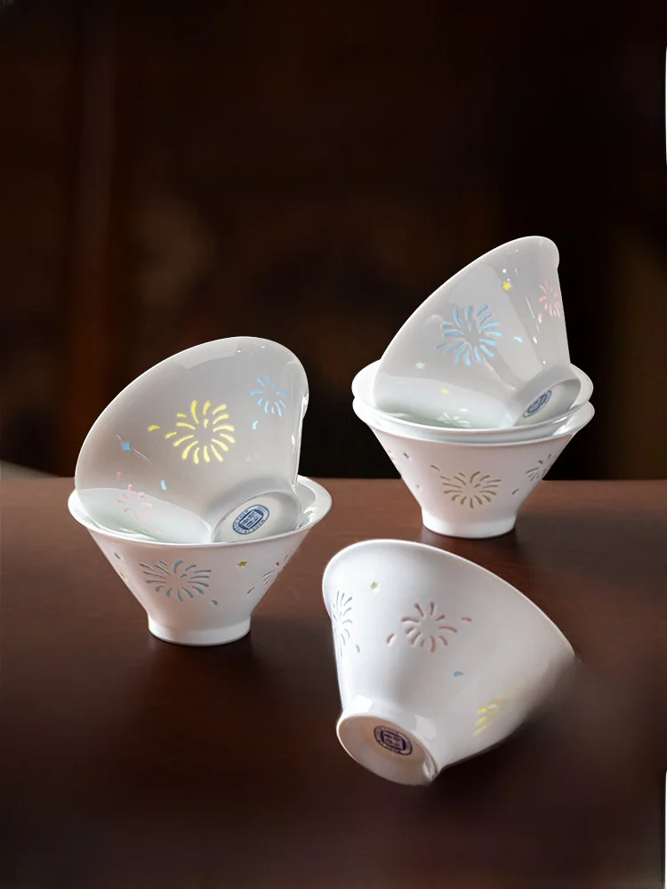 カラフルな景德鎮製花火柄の陶器小鉢：和食器としての実用性とデザインのバランス