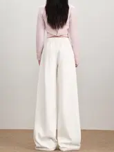 トレンドの杏色ワイドパンツ【ハイウエスト・フィット・女性用】