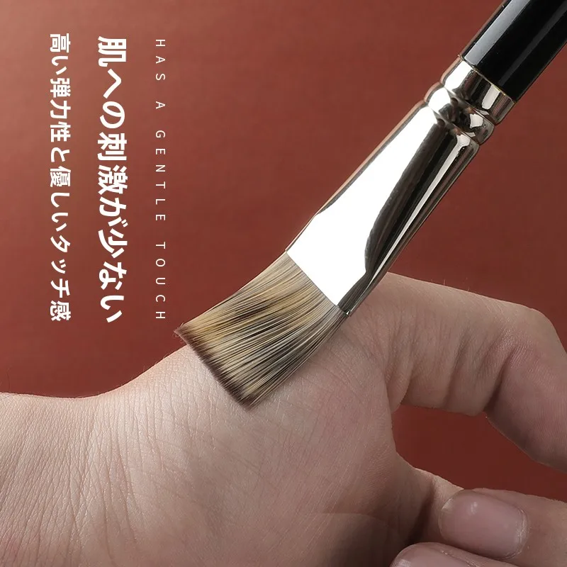 プロフェッショナルメイクアップブラシ：フラットヘッドファンデーションブラシのブランド評価と実用性