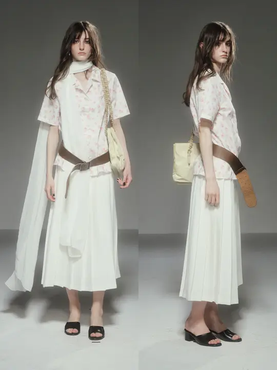 レトロでシンプルな高腰プリーツスカート【中長丈・Aライン・大きなフレア】