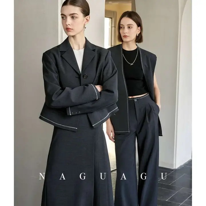 春季通勤に最適！ノーウールとライカ混合のスーツ【女性用・ジャケット＋パンツ】（セットアップ対応）