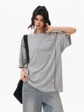 ストライプデザインのユニセックス半袖Tシャツ【フィット・カジュアル・夏用・デコレートデザイン】（セットアップ対応）