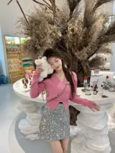 Vネックデザインの短丈ニットカーディガン【レディース・イエロー・秋用・すっきりシルエット】