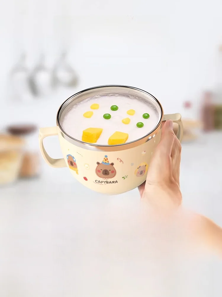 吸盤付き食器を選ぶべきタイミングは？実際の使い方とおすすめブランドの違いを解説
