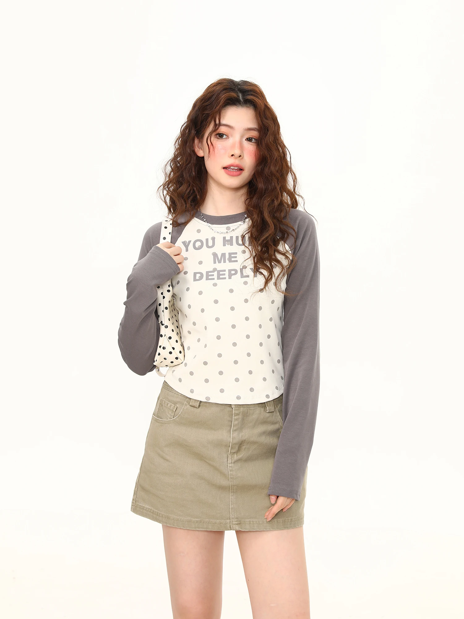 水玉模様の長袖Tシャツ【春用・ウエストフィット・カラーブロックデザイン】