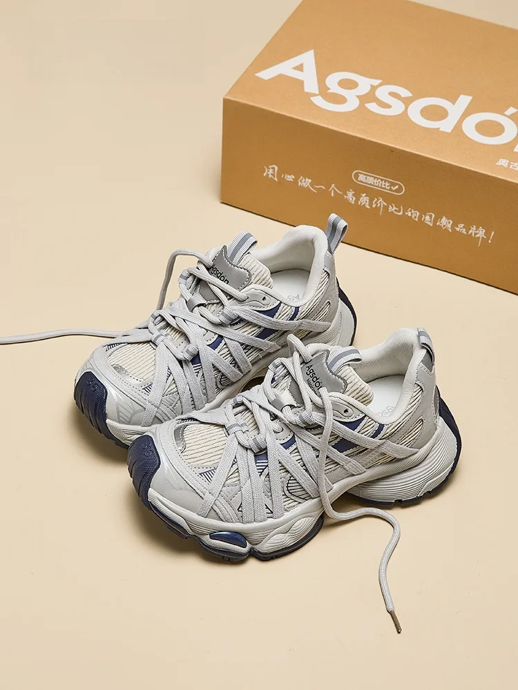 厚底ローカットスニーカーAgsdon：女性向けカジュアルスタイルの実用性とフィット感解析