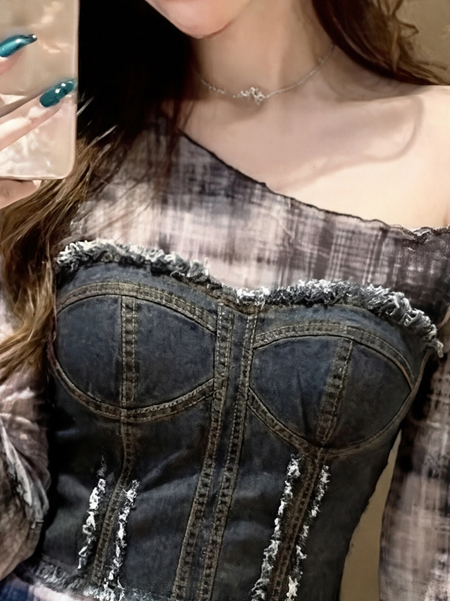 胸が大きい人が着やすいトップスは、本当に存在するのか？