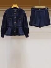 ボタン付きラウンドネックフリルデザインのアンティーク風デニムワイドレッグショートパンツ（セットアップ対応）