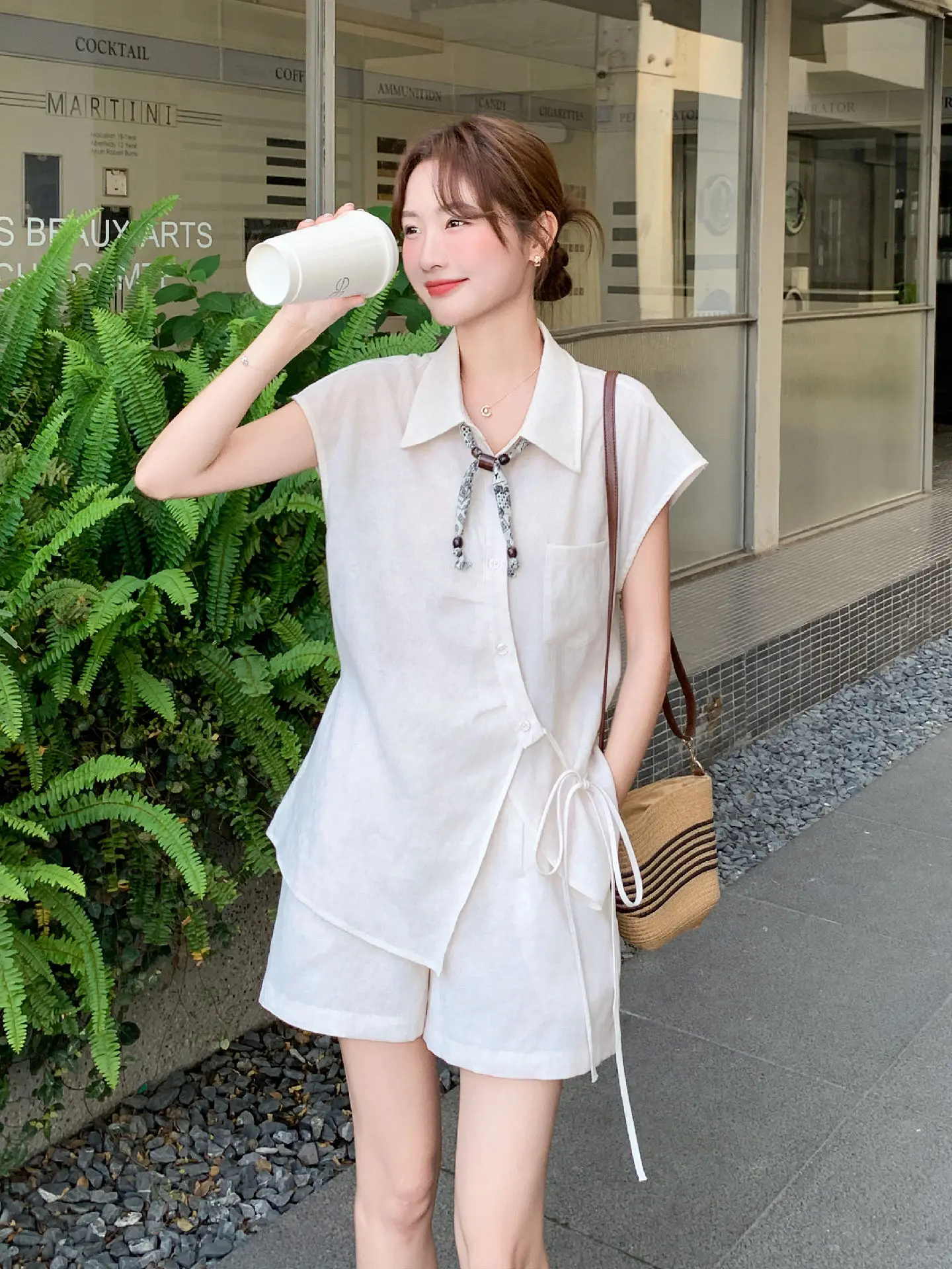 20代後半の女性が今、着たい「オフホワイトのツーピースセット」は？