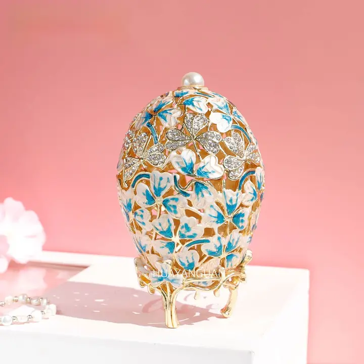 ロシアの真珠をあしらったエナメルの装飾卵型ジュエリーボックス【ファベージュ風・金属製】