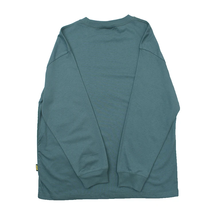 「ダサい」と感じるのは、本当にファッションの失敗なのか？ポケット付きTシャツが解決する日常のバランス