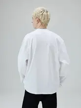 シンプルなハイネック長袖Tシャツ【カジュアル・秋用・ゆったりフィット】