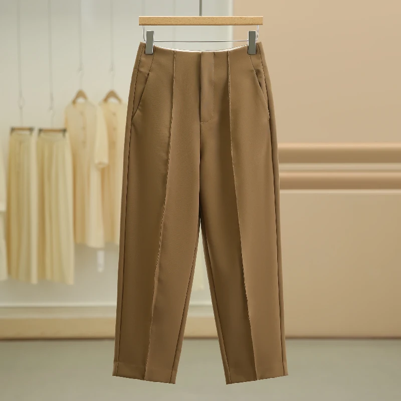 通勤服40代にぴったりなパンツはどれ？万能デザインが解決するリアルな悩み